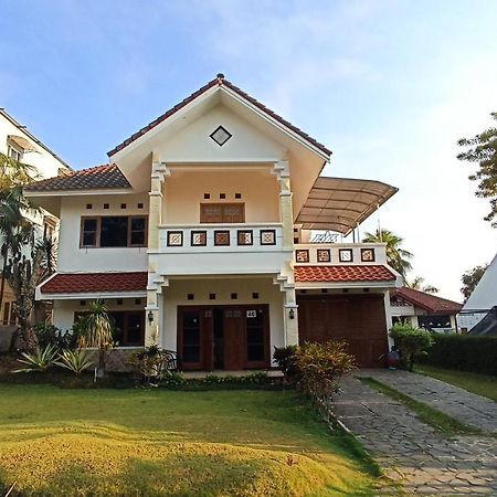 Villa Ohana Batu Экстерьер фото