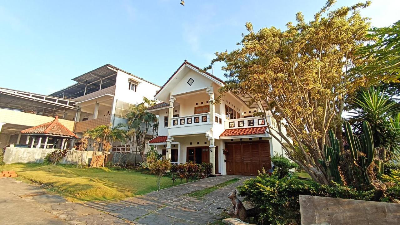 Villa Ohana Batu Экстерьер фото